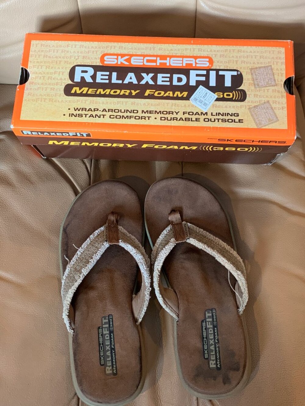 MEN'S SKECHERS FLIP FLOPS, SUPREME BOSNIA IN TAN, SIZE 9, 64152, EUC